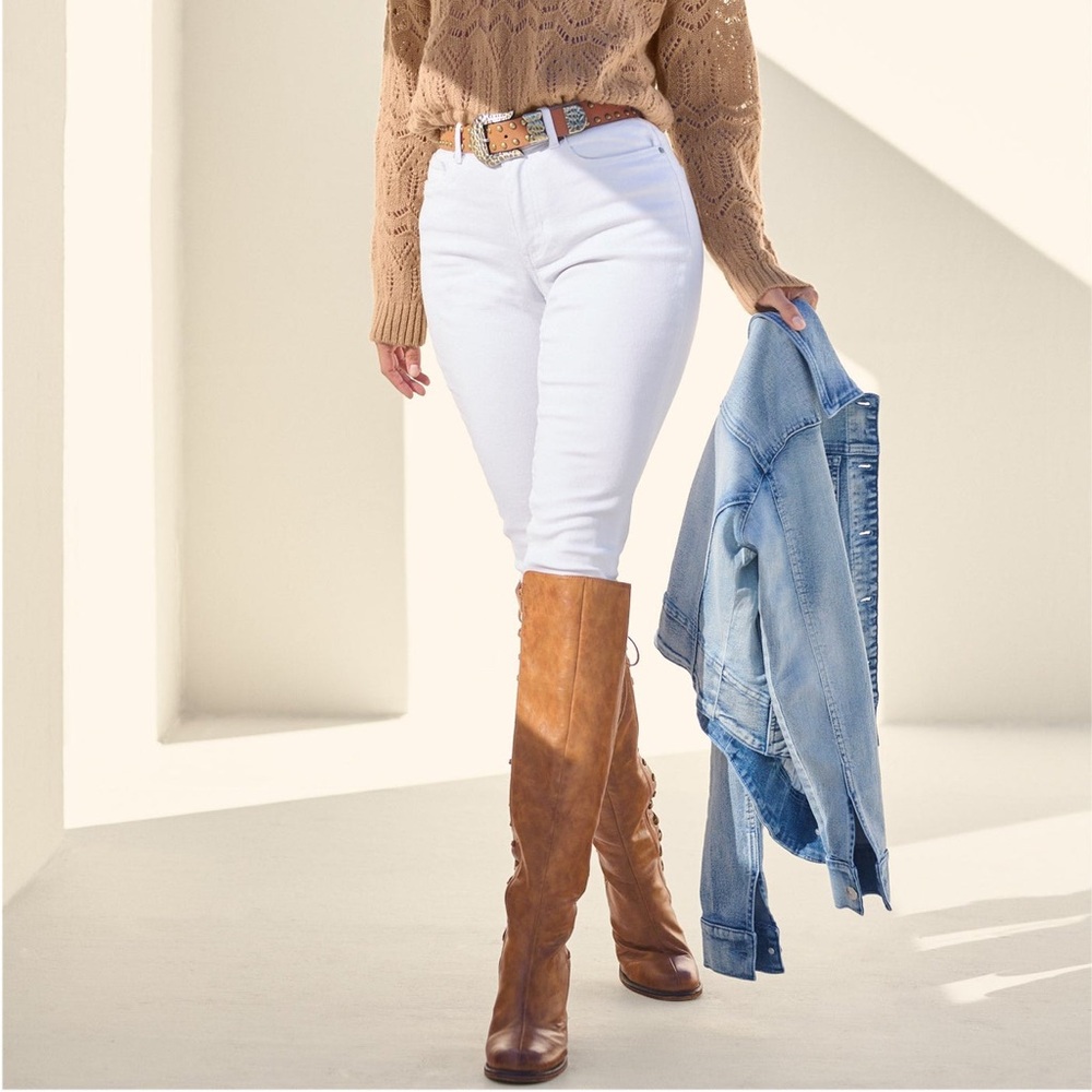 VENUS Lace-Up Detailed Boots in Cognac (NWT)